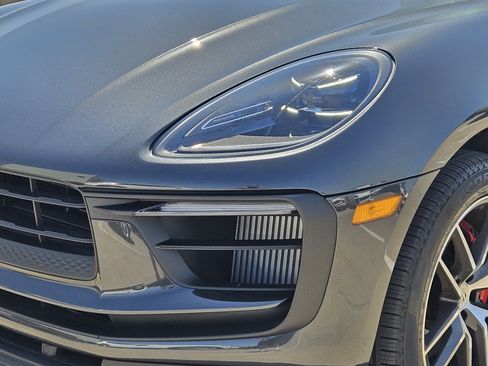 Certified 2026 Porsche Macan S AWD/4WD image 12