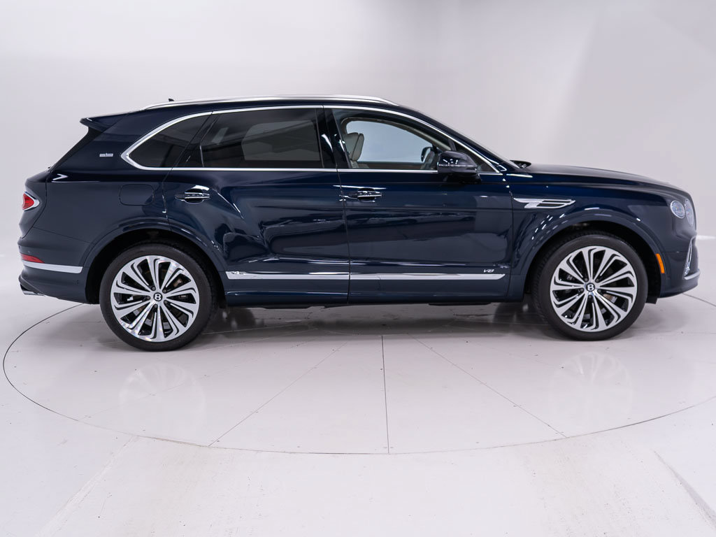 Certified 2022 Bentley Bentayga AWD/4WD image 6