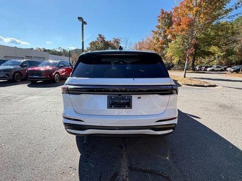 New 2026 Lincoln Nautilus Reserve w/ Jet Appearance Package image 8