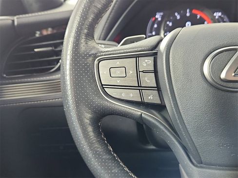 Used 2018 Lexus LS 500 F Sport image 19