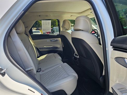 Used 2025 Genesis GV70 3.5T Sport w/ Sport Advanced Package image 12
