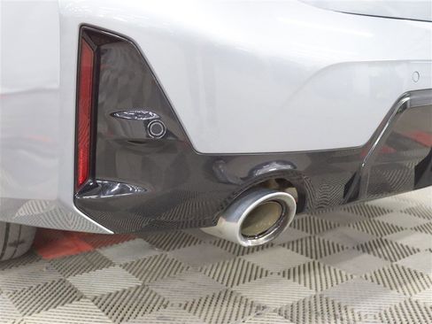 Used 2023 BMW 330i xDrive Sedan w/ M Sport Package image 9