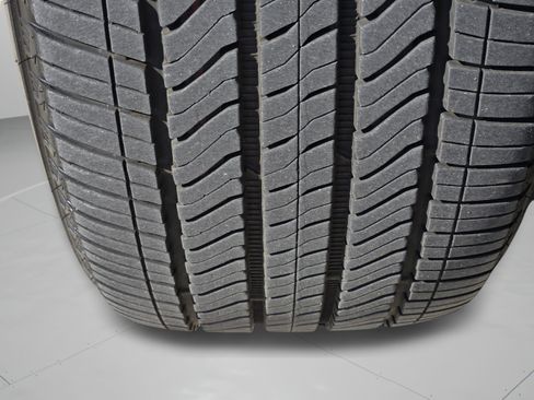 Used 2023 GMC Yukon Denali w/ LPO, Floor Liner Package AWD/4WD image 33