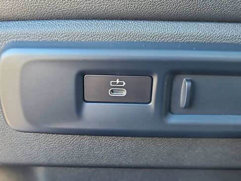 Used 2019 BMW X5 xDrive40i w/ Convenience Package AWD/4WD image 23