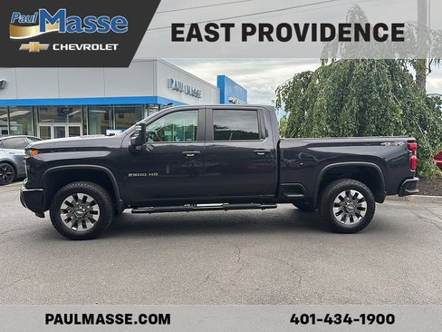 Used 2024 Chevrolet Silverado 2500 Custom w/ Custom Value Package AWD/4WD image 4