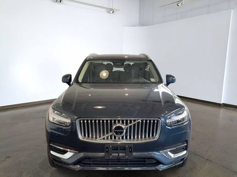 Used 2024 Volvo XC90 T8 Plus AWD/4WD image 2