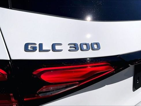 Used 2026 Mercedes-Benz GLC 300 4MATIC image 8