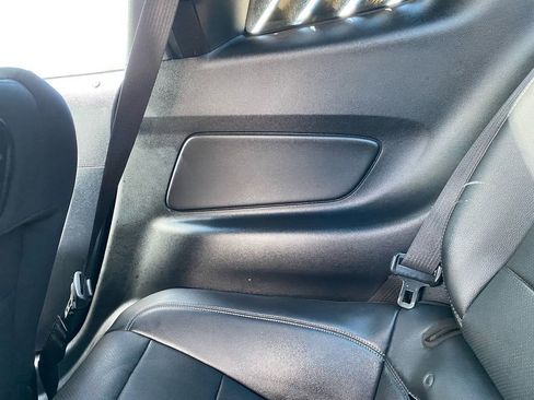 Used 2017 Ford Mustang Coupe RWD image 29