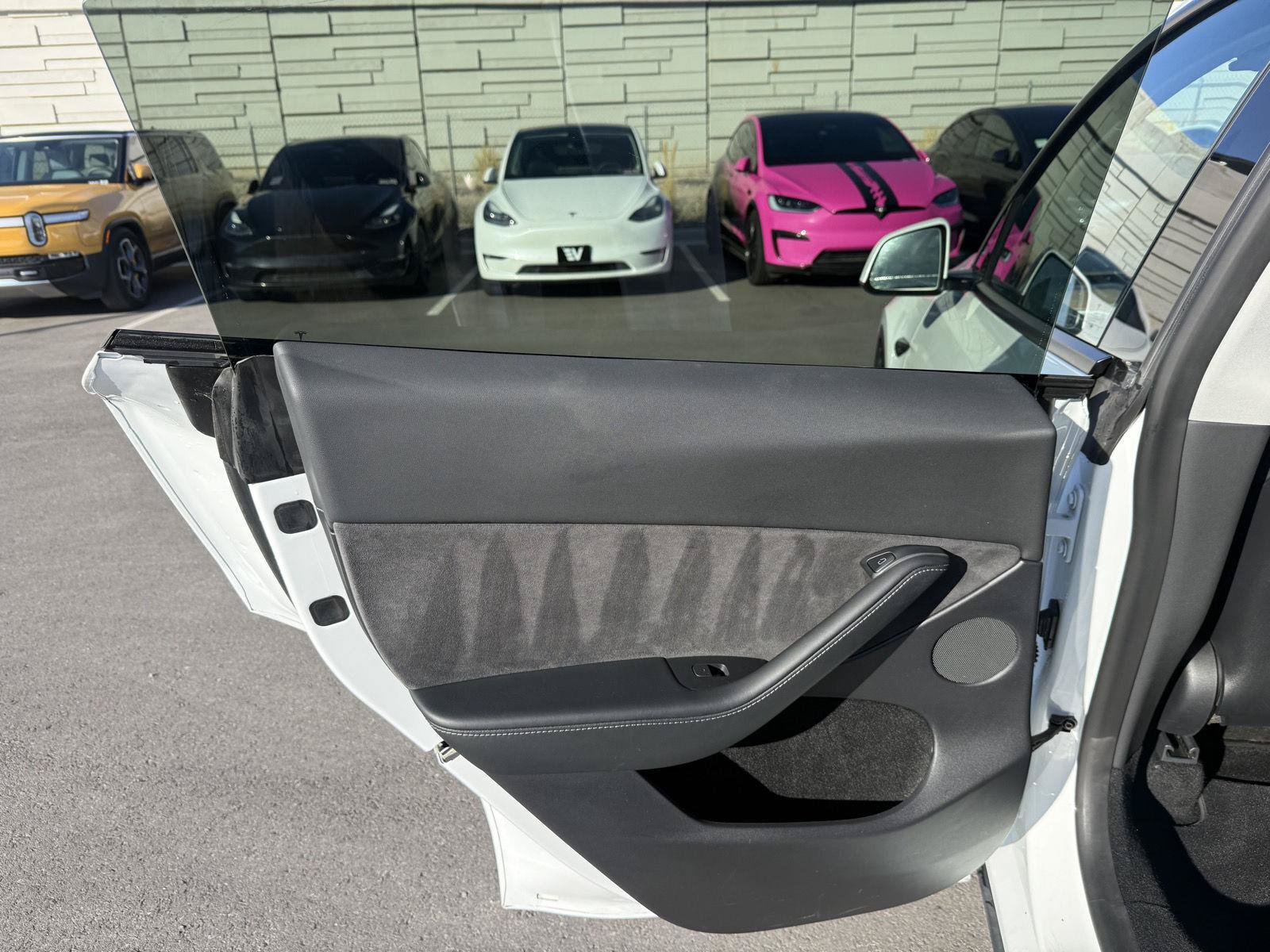 Used 2023 Tesla Model Y Long Range AWD/4WD image 14