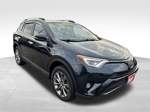 Used 2017 Toyota RAV4 Limited image 7