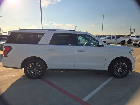Used 2020 Ford Expedition Max Limited RWD image 2