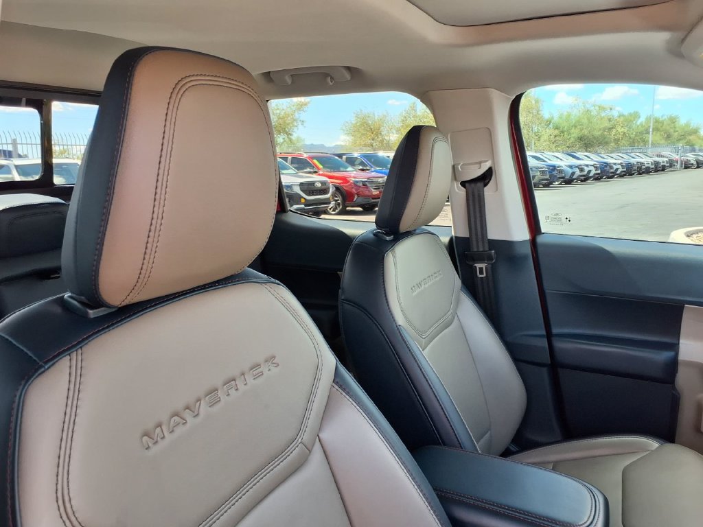 Used 2025 Ford Maverick Lariat w/ 4K Tow Package AWD/4WD image 19