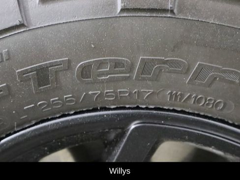 Used 2022 Jeep Gladiator Willys image 44