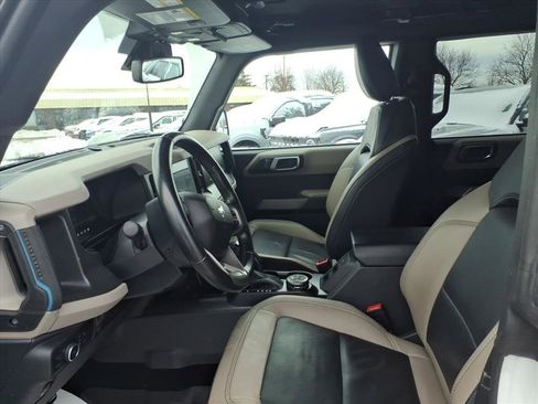 Used 2022 Ford Bronco Wildtrak image 10