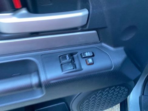 Used 2010 Toyota FJ Cruiser 4WD image 17