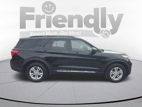 Used 2023 Ford Explorer XLT w/ Equipment Group 202A AWD/4WD image 8