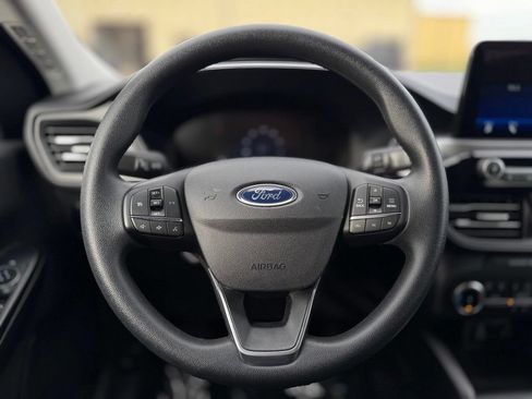 Used 2025 Ford Escape Active AWD/4WD image 35