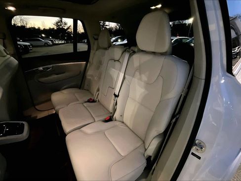 Certified 2024 Volvo XC90 B6 Plus w/ Protection Package Premier image 19