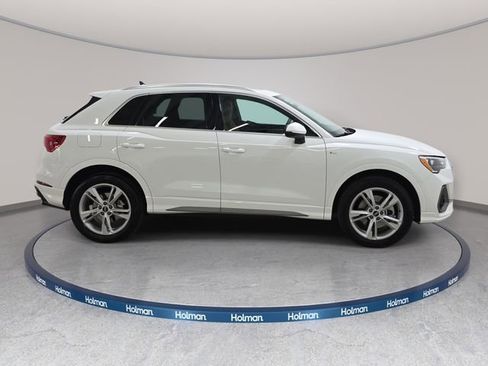 Used 2022 Audi Q3 2.0T Premium w/ Convenience Package AWD/4WD image 5