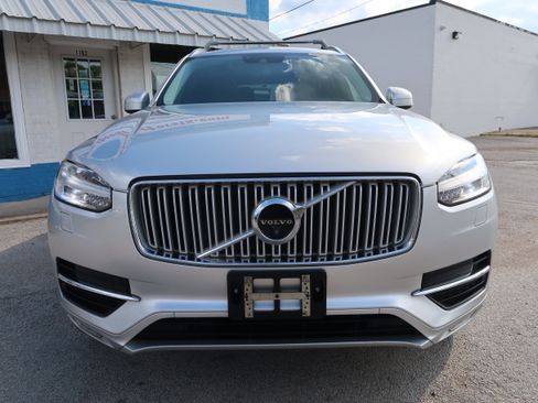 Used 2016 Volvo XC90 T6 Inscription w/ Vision Package AWD/4WD image 9