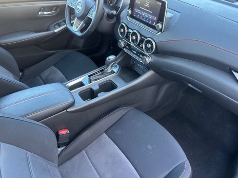 Used 2024 Nissan Sentra SR FWD image 14