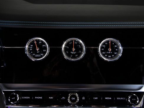 Used 2020 Bentley Continental GT image 25