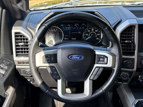 Used 2019 Ford F150 Lariat image 15