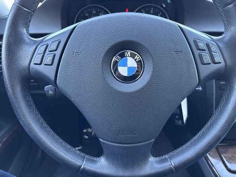 Used 2006 BMW 325i Sedan RWD image 43