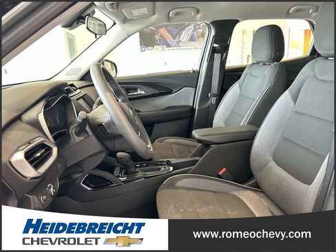 Certified 2023 Chevrolet TrailBlazer LS FWD image 13
