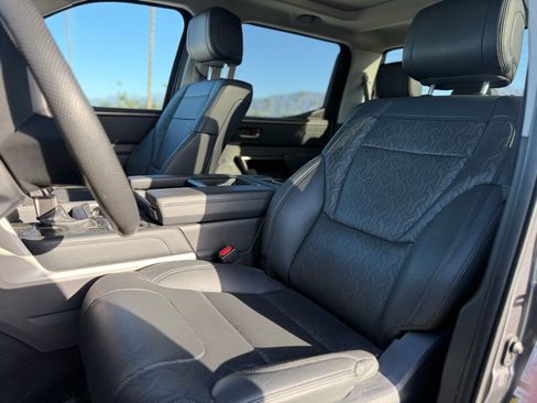 Used 2024 Toyota Tundra Limited image 5