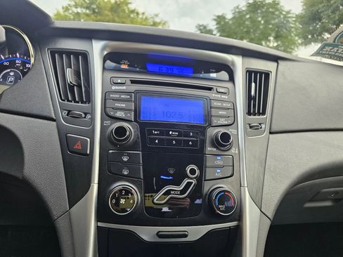 Used 2012 Hyundai Sonata GLS image 10