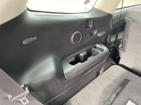 Used 2023 Subaru Ascent Limited w/ Technology Package image 36