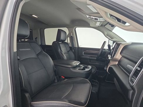 Used 2024 RAM 2500 Laramie image 34