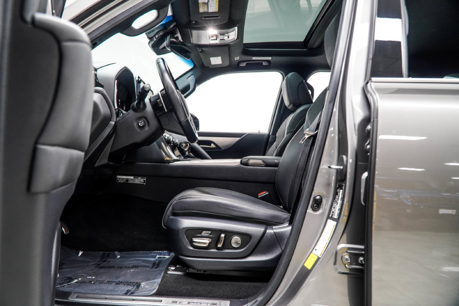 Used 2023 Lexus LX 600 F Sport AWD/4WD image 41