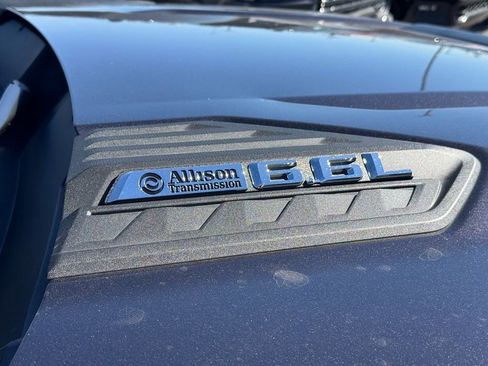 Used 2024 Chevrolet Silverado 2500 Custom w/ Custom Value Package AWD/4WD image 8