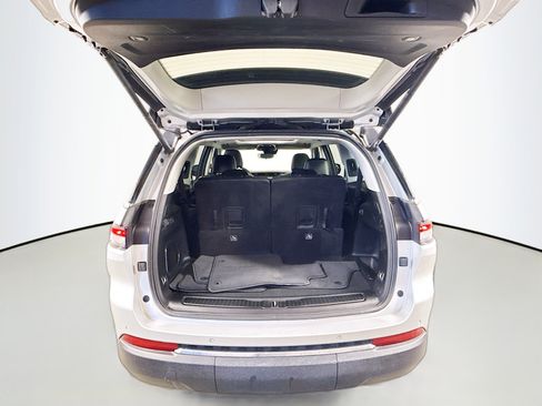 Used 2023 Jeep Grand Cherokee L Limited image 27