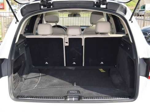 Used 2018 Mercedes-Benz GLC 300 4MATIC image 15