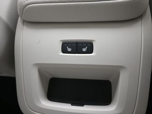 Used 2023 Volvo XC60 B5 Plus w/ Climate Package image 31