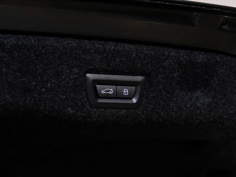 Used 2025 BMW 530i RWD image 57