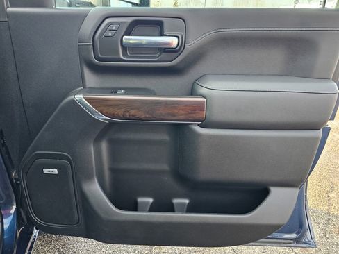 Certified 2023 GMC Sierra 2500 SLT w/ SLT Premium Package image 42