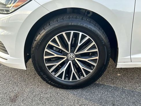 Used 2021 Volkswagen Jetta image 10