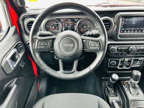 Used 2022 Jeep Wrangler Unlimited Sport AWD/4WD image 10
