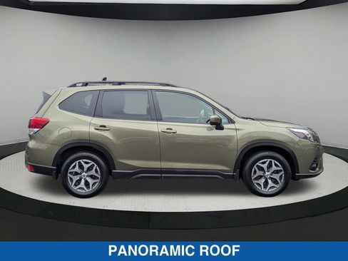 Certified 2023 Subaru Forester Premium image 2