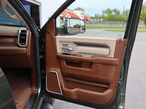 Used 2020 RAM 2500 Laramie AWD/4WD image 23