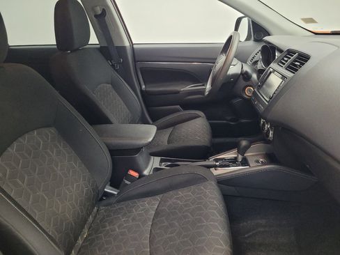 Used 2025 Mitsubishi Outlander Sport AWD image 21