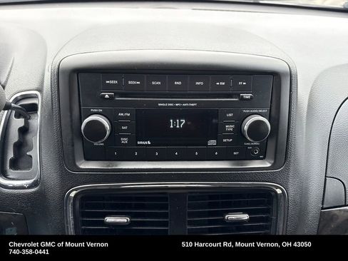 Used 2016 Dodge Grand Caravan SXT image 20