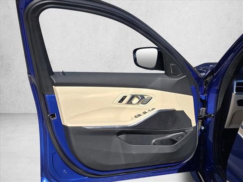 Used 2025 BMW 330i xDrive 330i xDrive image 12