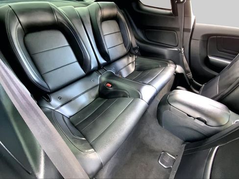 Used 2022 Ford Mustang GT Premium w/ Equipment Group 401A RWD image 19