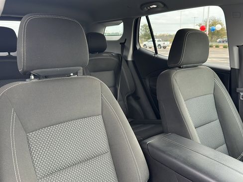 Used 2022 GMC Terrain SLE image 24