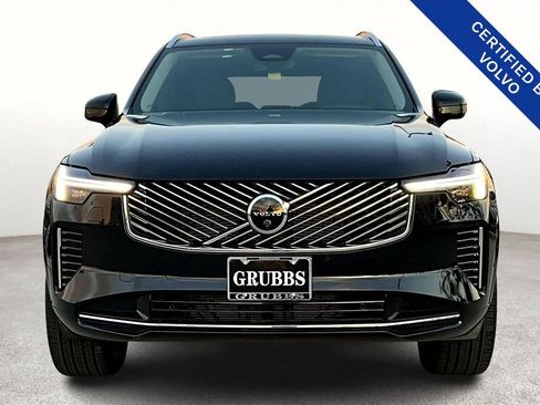 Certified 2025 Volvo XC90 B6 Plus image 5